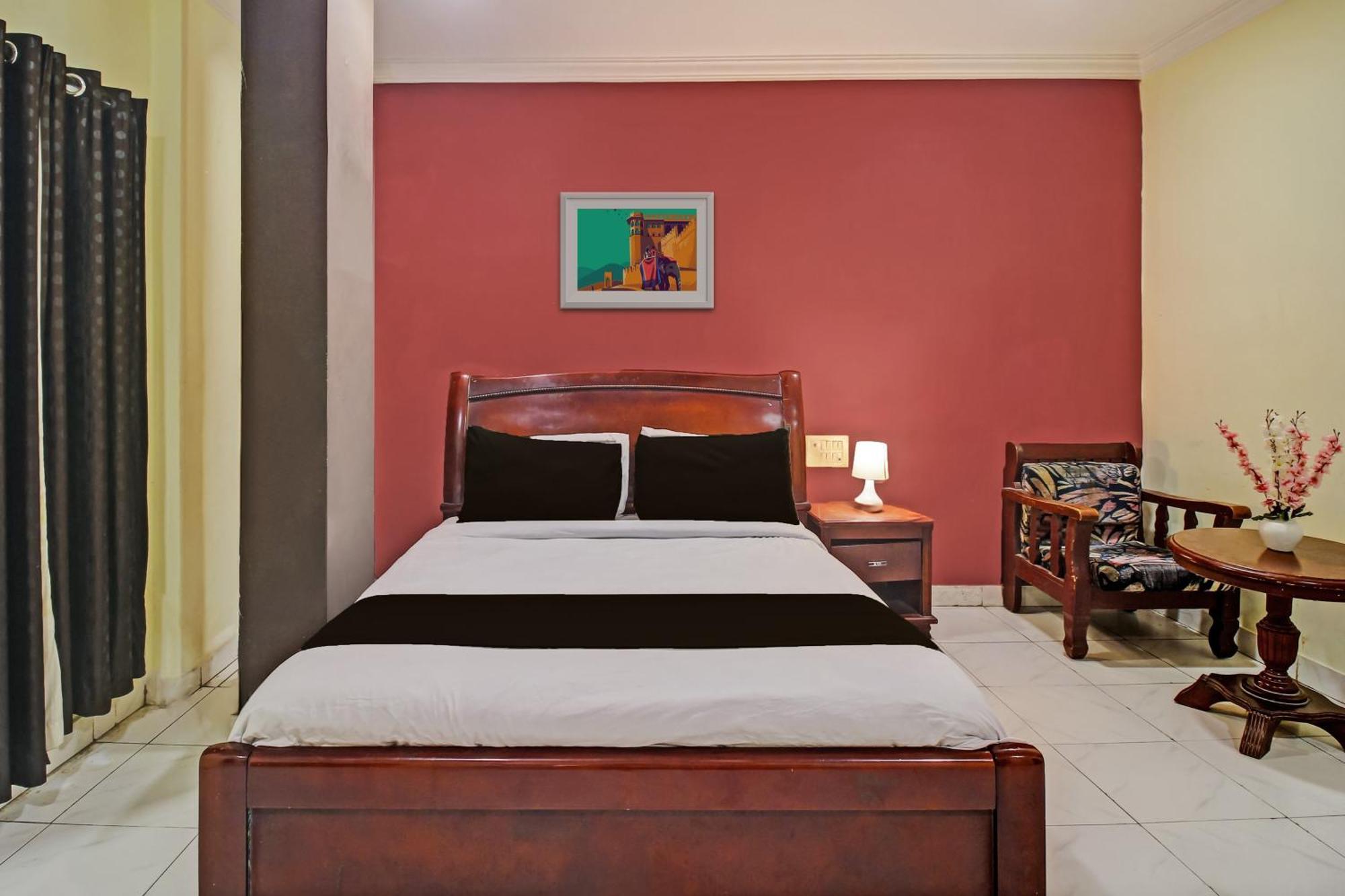Hotel O Ruma Near Nampally Railway Station Hyderabad Exterior foto