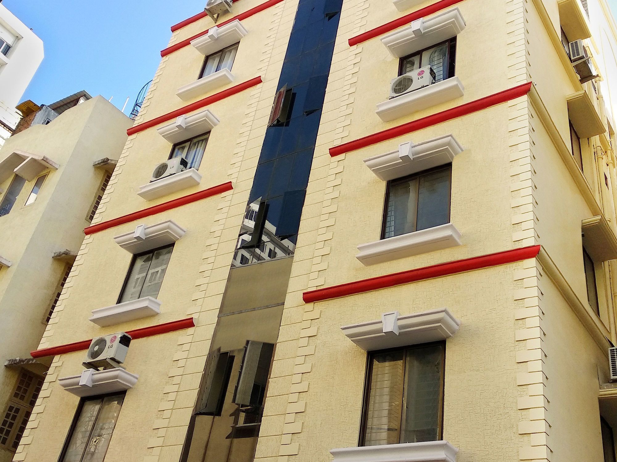 Hotel O Ruma Near Nampally Railway Station Hyderabad Exterior foto